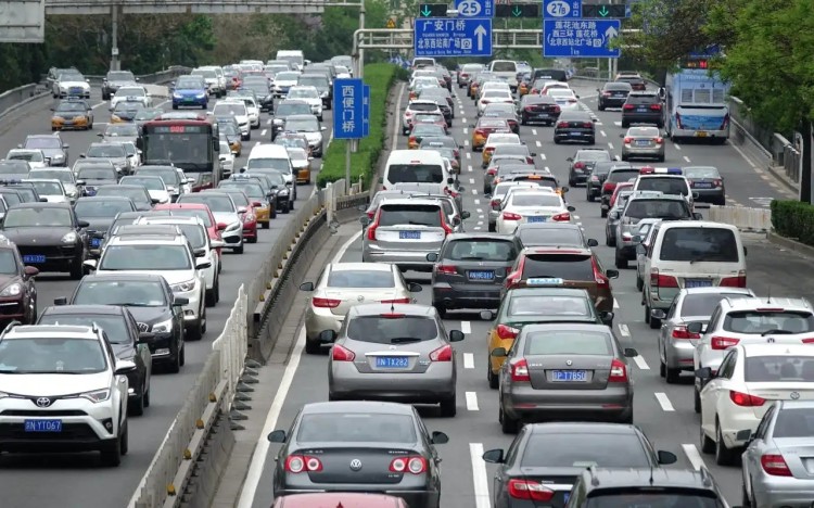 北京:下半年小客车指标申报10月8日截止