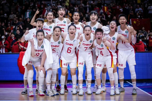 内蒙古农信篮球俱乐部助力中国女篮勇夺世界杯亚军，我们等了28年