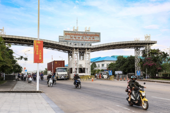 洪森首相：以西港特区为示范，建树西哈努克省多成果经济特区，打造柬埔寨“家产成长走廊”