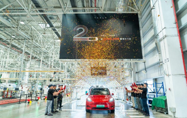第200万辆车下线！特斯拉上海超级工厂迎来又一里程碑